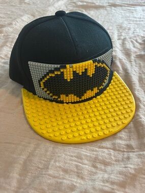 R&K Black and White Baseball Cap with Lego platform to build and create your way